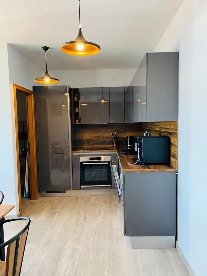 Apartments L&L&L Ртина