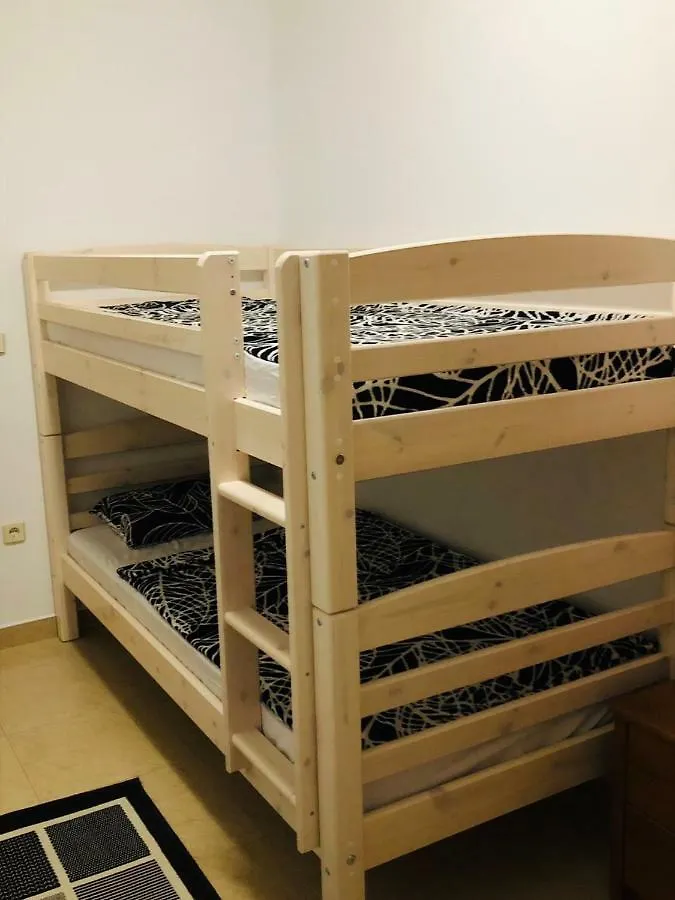Apartments L&L&L Ртина